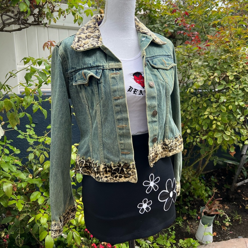 90s/Y2K cheetah jean jacket